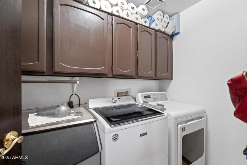 29-Laundry Room