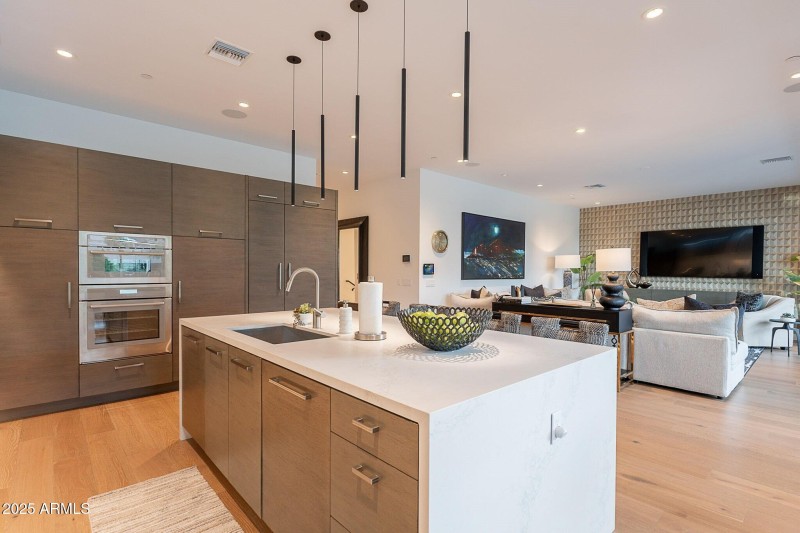 007_Kitchen Island