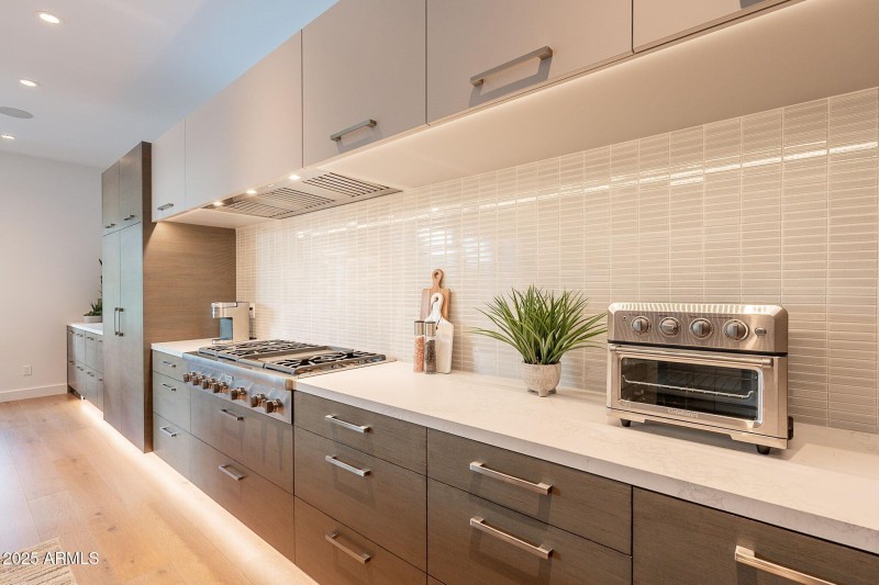 010_Kitchen