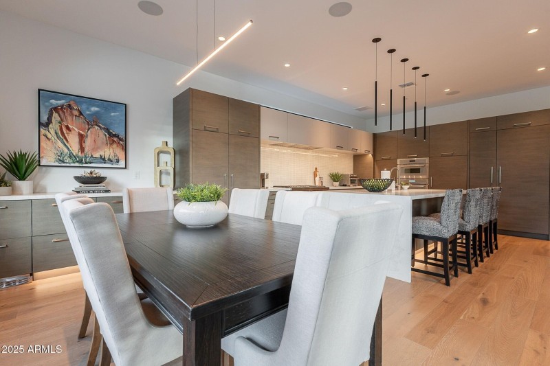014_Dining Room