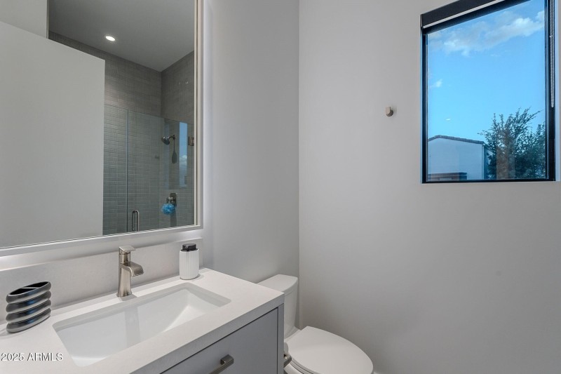 051_Casita Bathroom