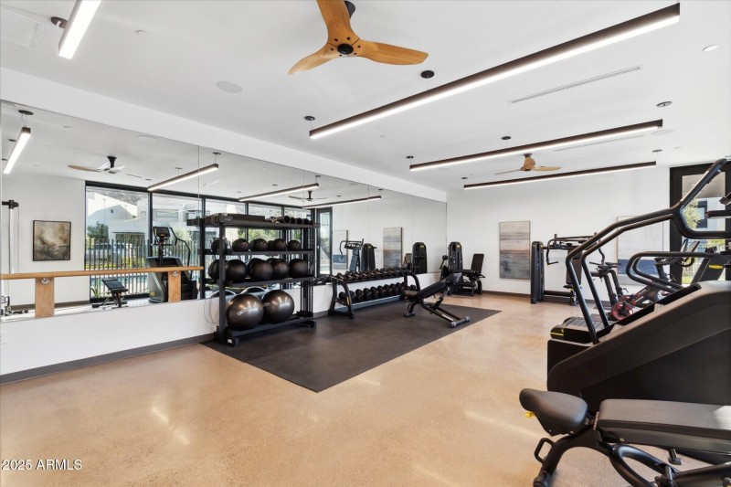 082_008_Community Fitness Center