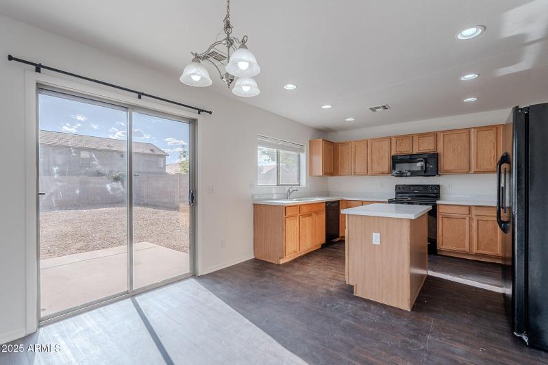 7-web-or-mls-Bramwell-7