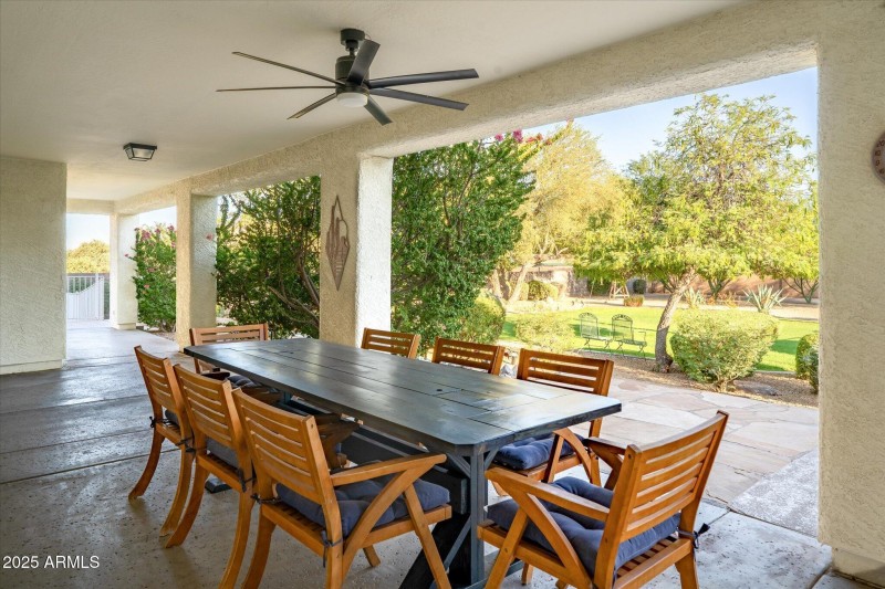 Open-Air Dining