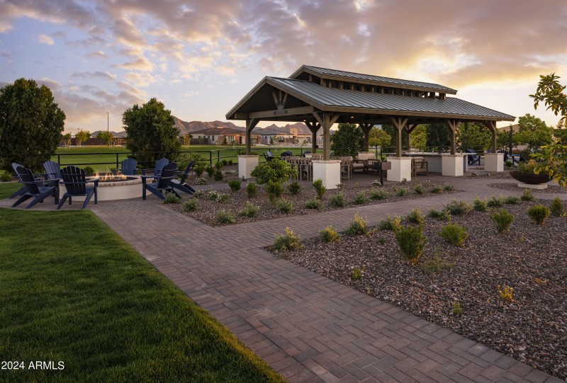 AZ_Caleda_Amenities_Park_3_conversion1