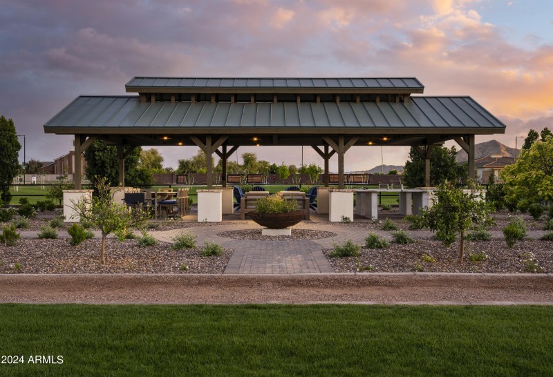 AZ_Caleda_Amenities_Park_5_conversion1