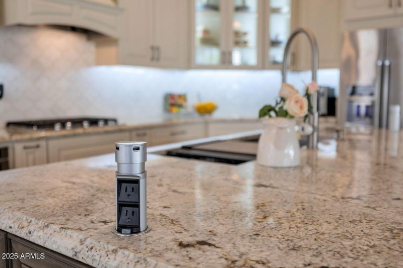 Pop up outlets