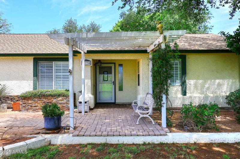 Entry-Front Porch
