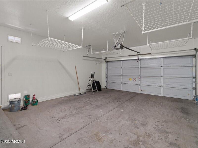 34-Garage