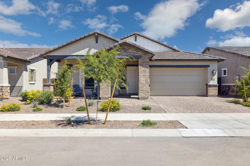 20606 E Avenida Del Valle Ct