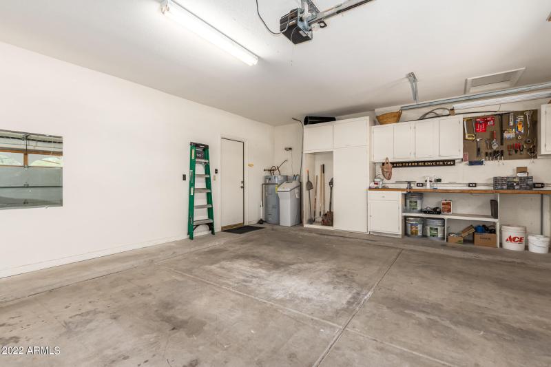 2 car garage saddleback