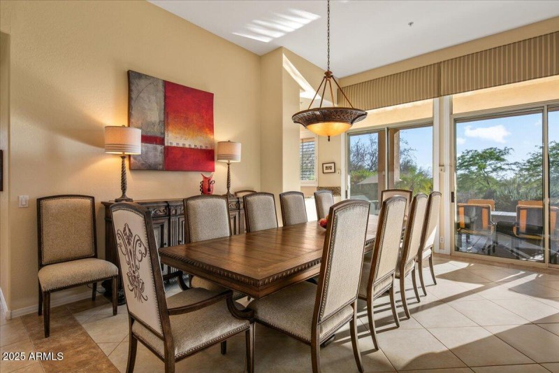 -Dining Room