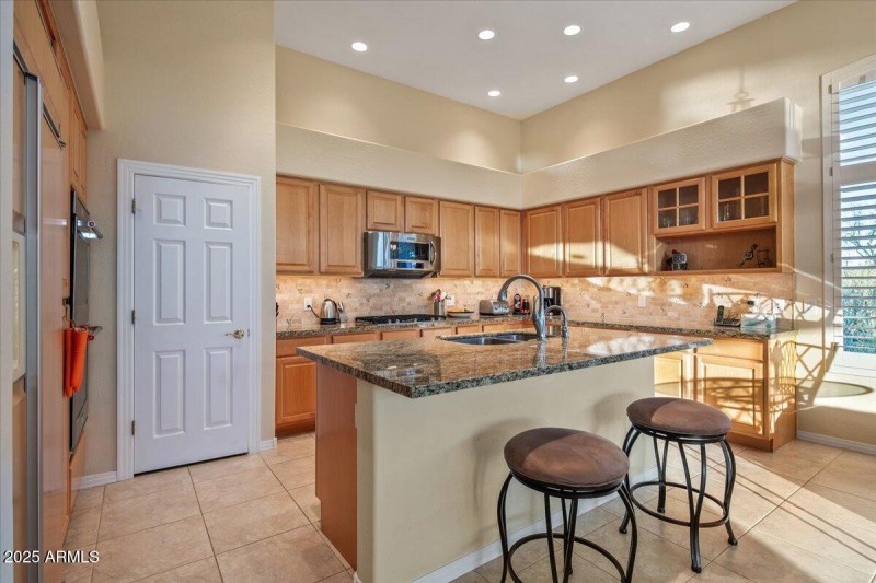 -Breakfast Counter