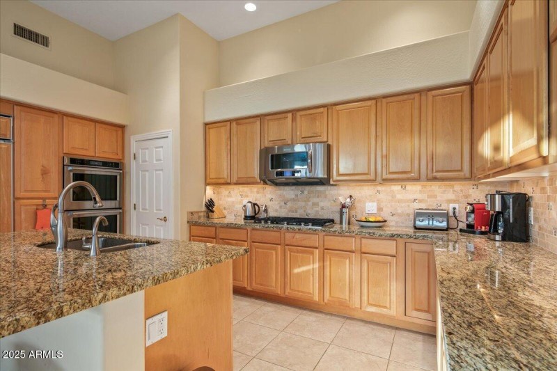 -Kitchen