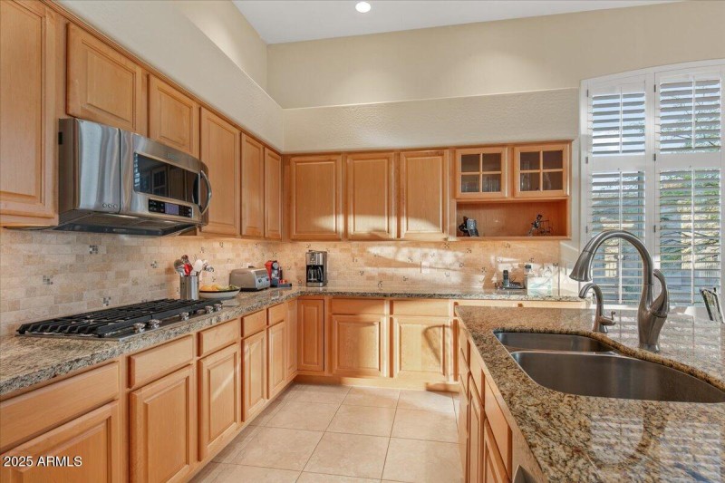 -Kitchen Details