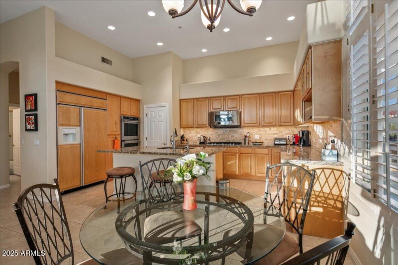 -Breakfast Nook