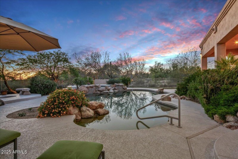 -Poolside Views
