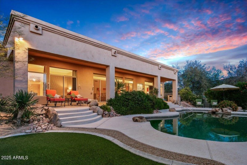 -Back Exterior