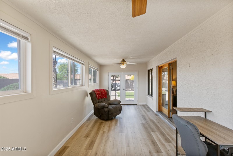 905 E Bluefield-12