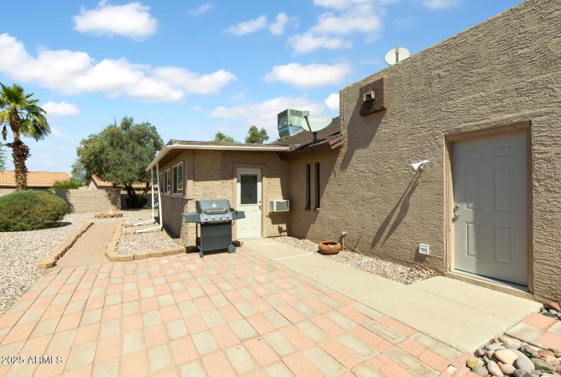 905 E Bluefield-24