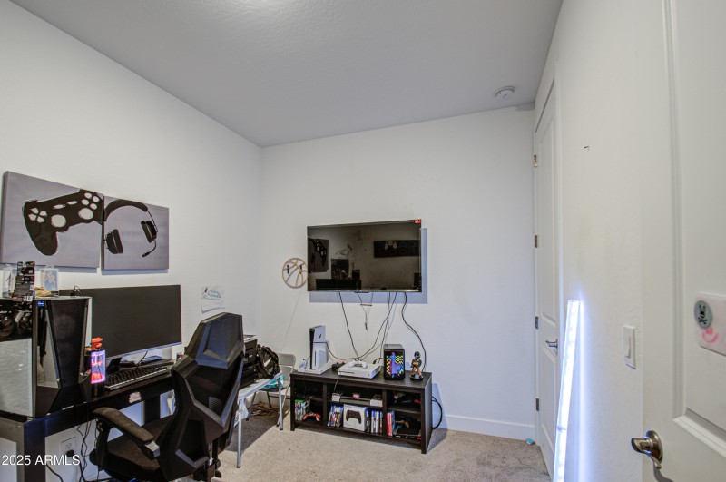 Bedroom 2-pic 2