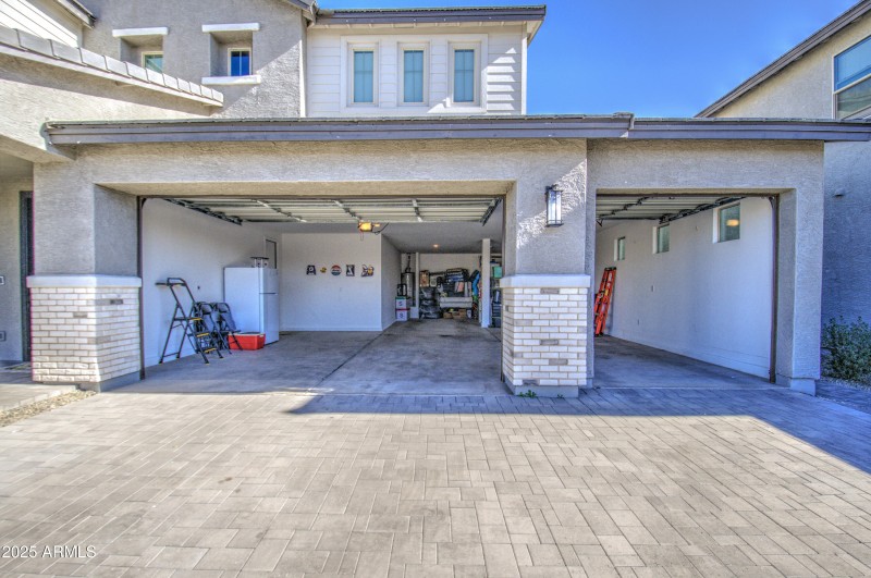 Garage 1