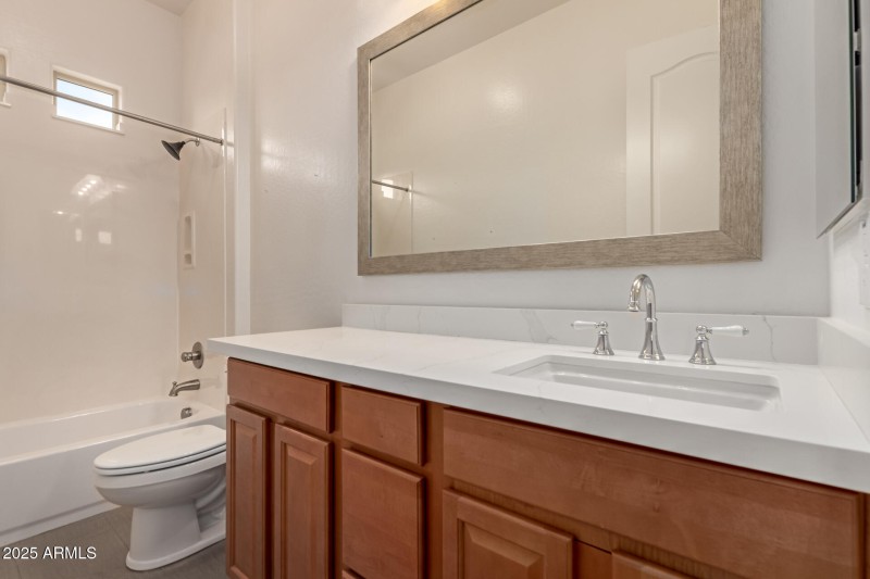 Full guest bath
