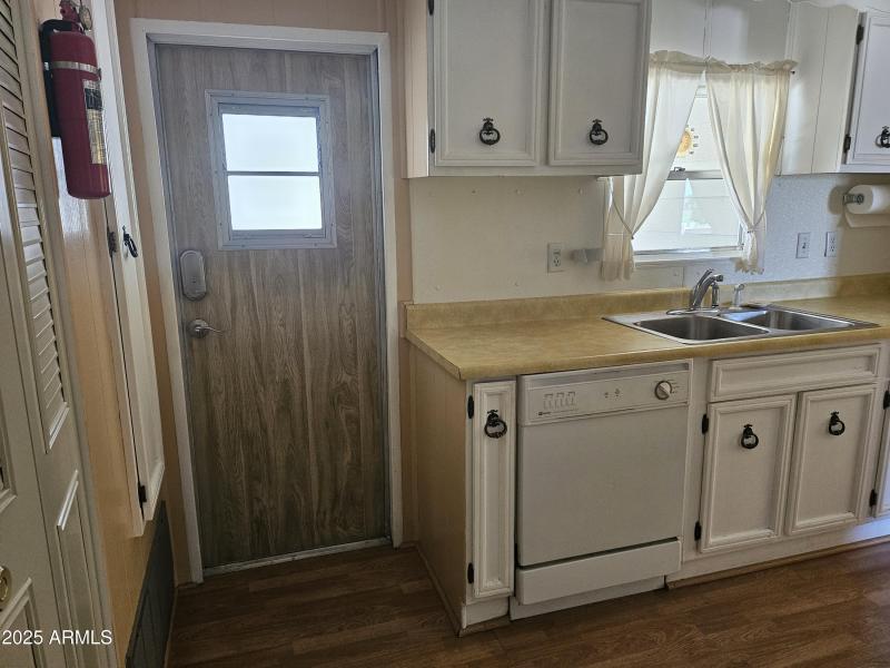 Front Entrance/Kitchen