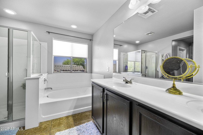40893WBedfordDrive-17