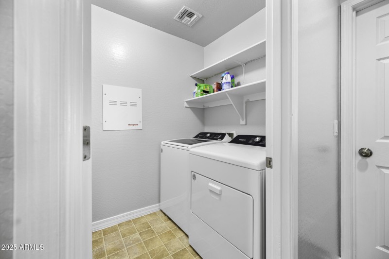 40893WBedfordDrive-18