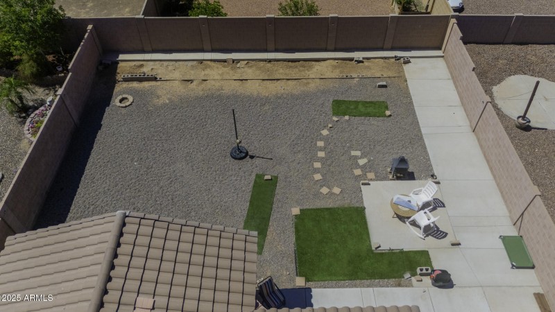 40893WBedfordDrive-40