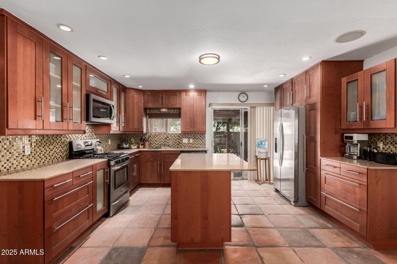 03 - Kitchen01