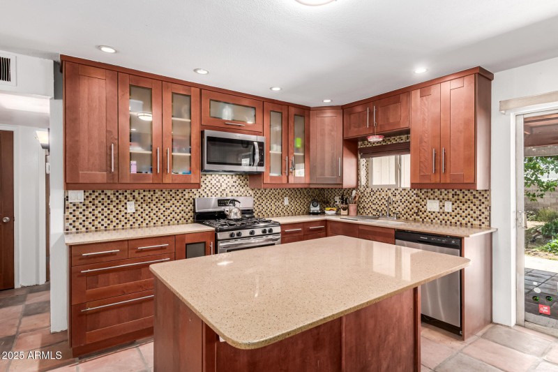 03 - Kitchen04