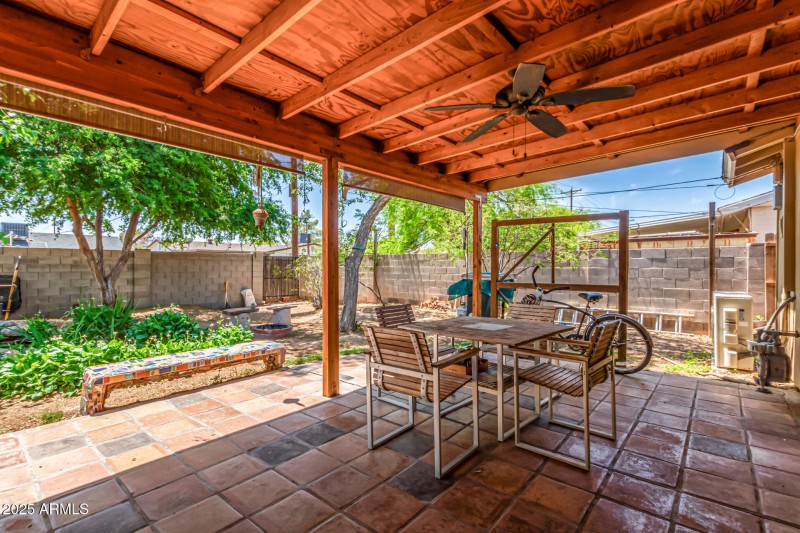 09 - Patio01