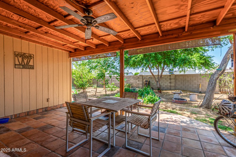 09 - Patio02