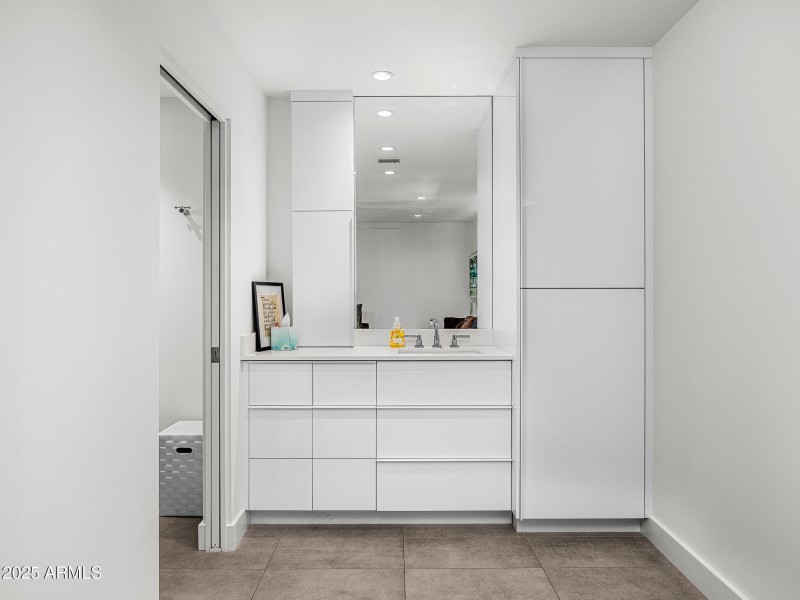Guest Bath 3