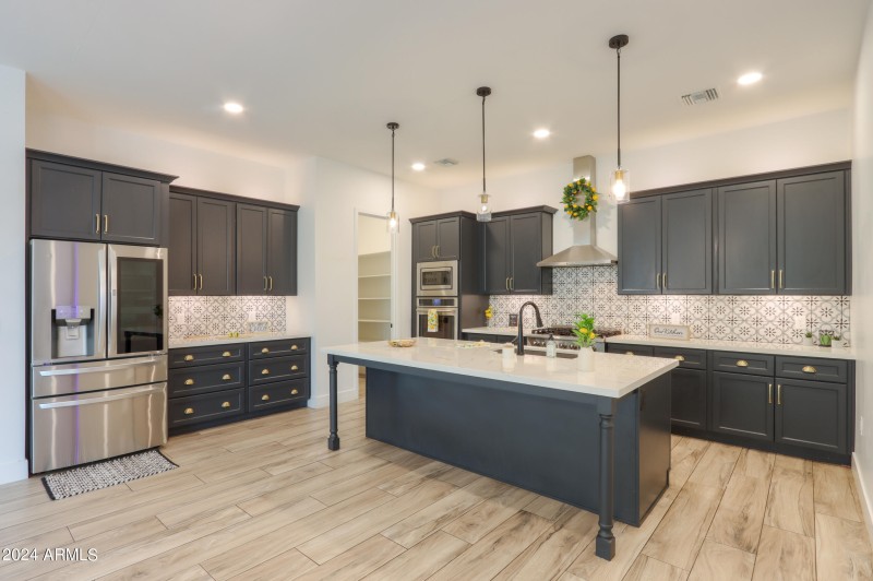 Kitchen 2