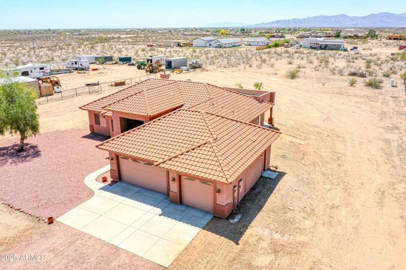 23339 W Myers St-47