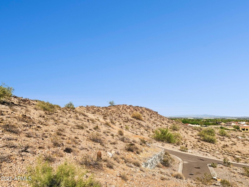 9-web-or-mls-3367-n-highlands-dr-39