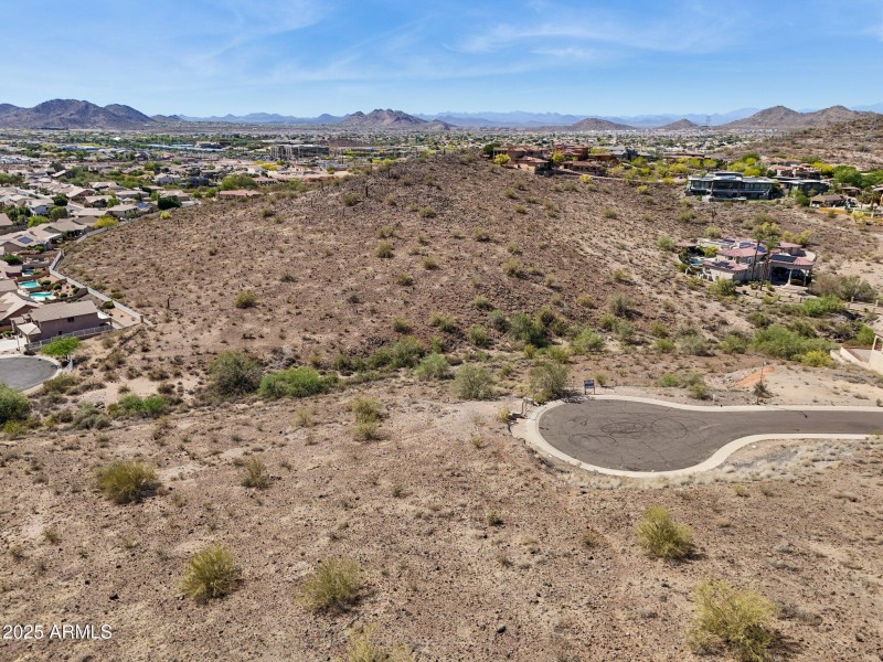 8-web-or-mls-6156-w-alameda-rd-12