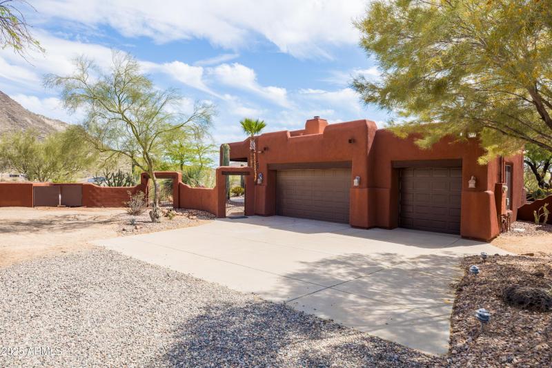 3 Car Garage