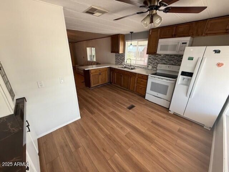 Kitchen appliances