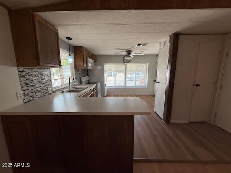 Kitchen full view