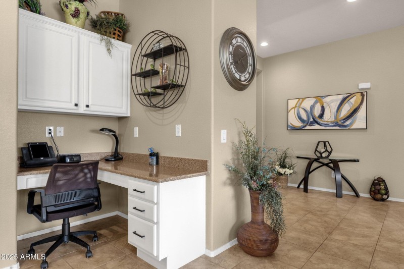 17-web-or-mls-4293-e-sourwood-dr