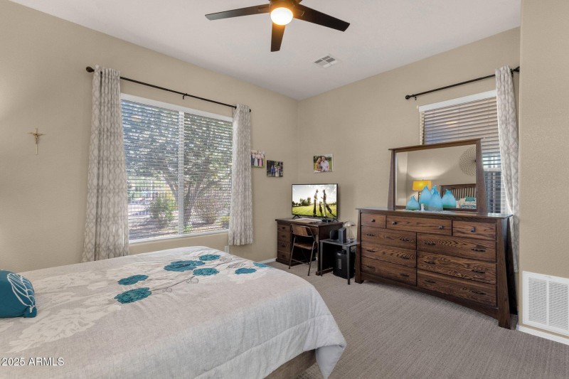 25-web-or-mls-4293-e-sourwood-dr