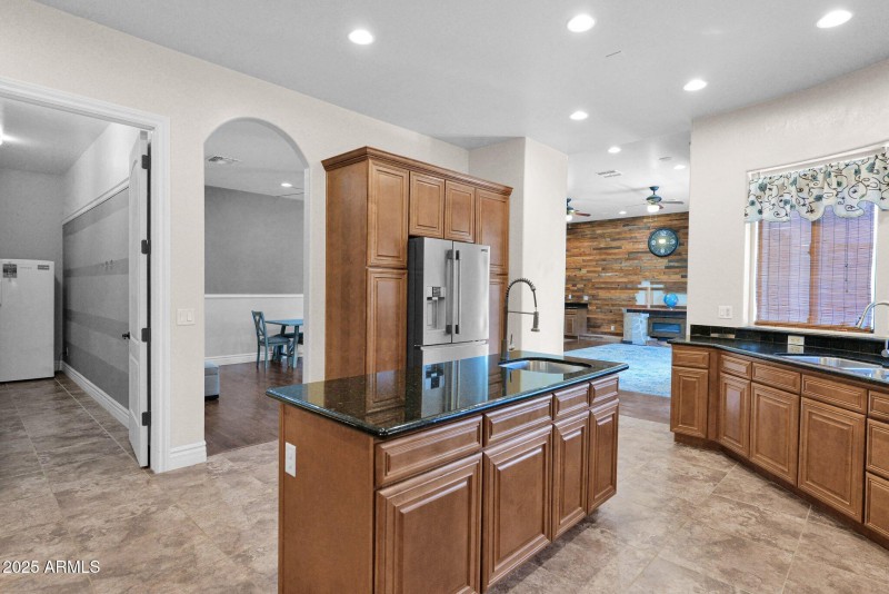 23-web-or-mls-P1199946