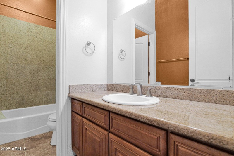 29-web-or-mls-P1199953