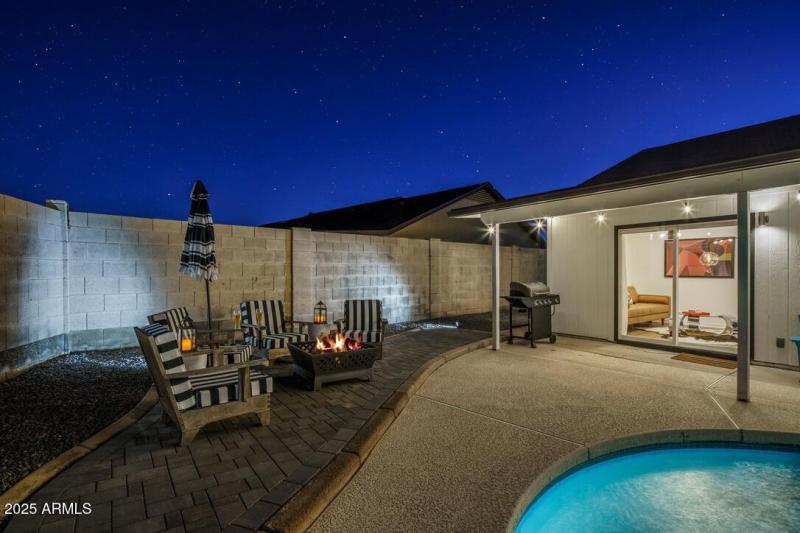 15EE62C7-B6E4-4F4A-8945-D8CA56E4DF01_1_1