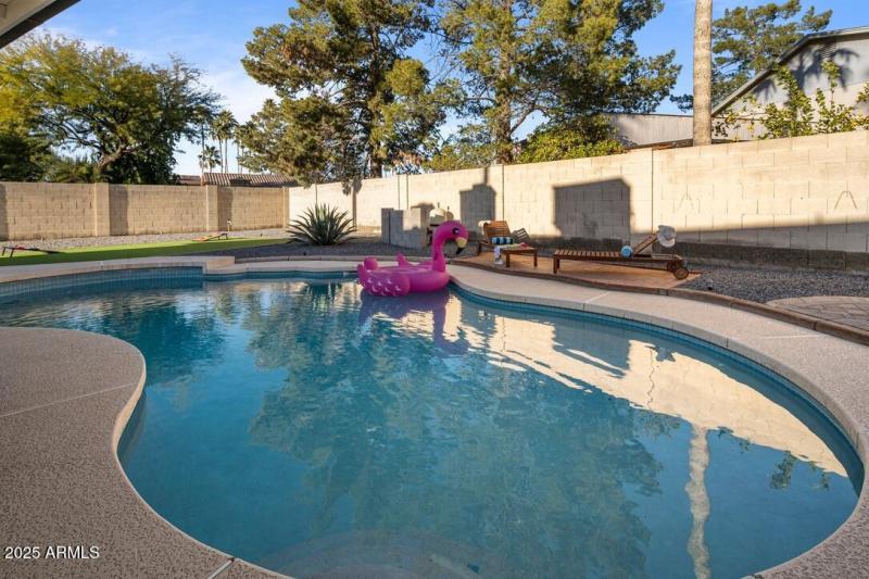 0BCFEF34-C8FD-49F5-A3CB-5EAF9038C1D0_1_1