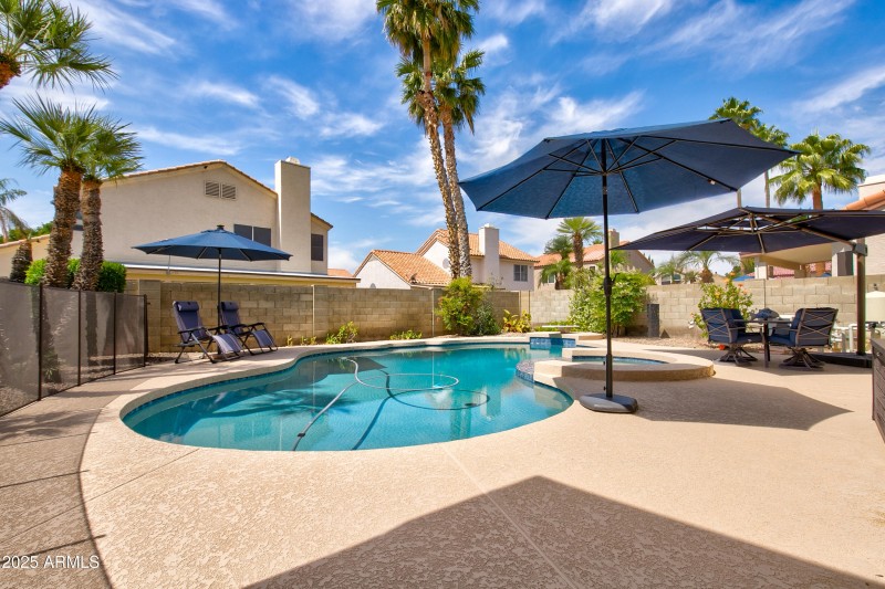 7015 West Behrend glendale-48